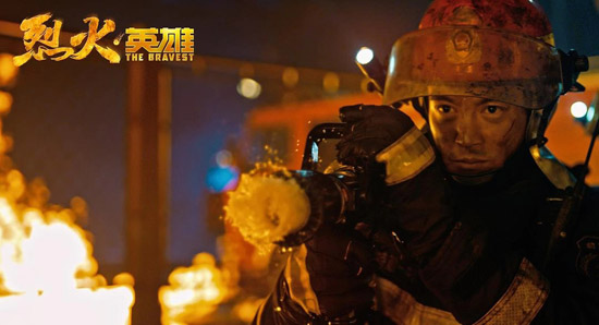 中国队长杜江血泪淬炼用平凡致敬英雄