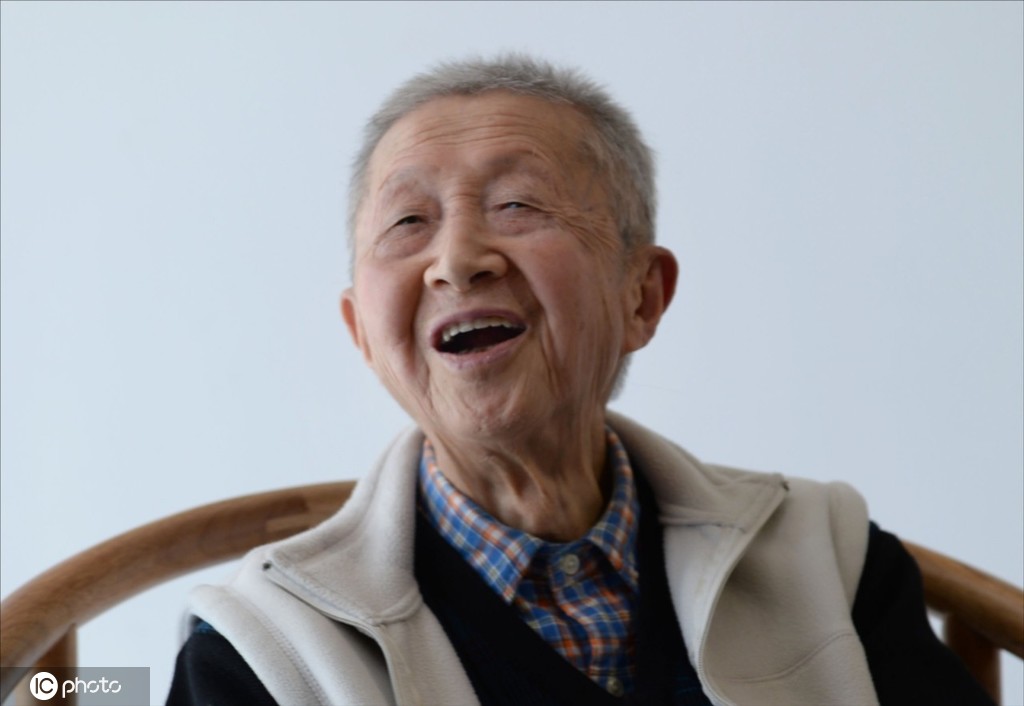 著名诗人流沙河在成都因病去世享年88岁