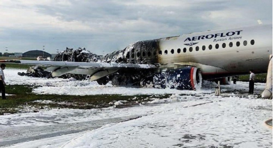 迫降起火致41人遇难，俄航空难调查结果公布：机长草率着陆