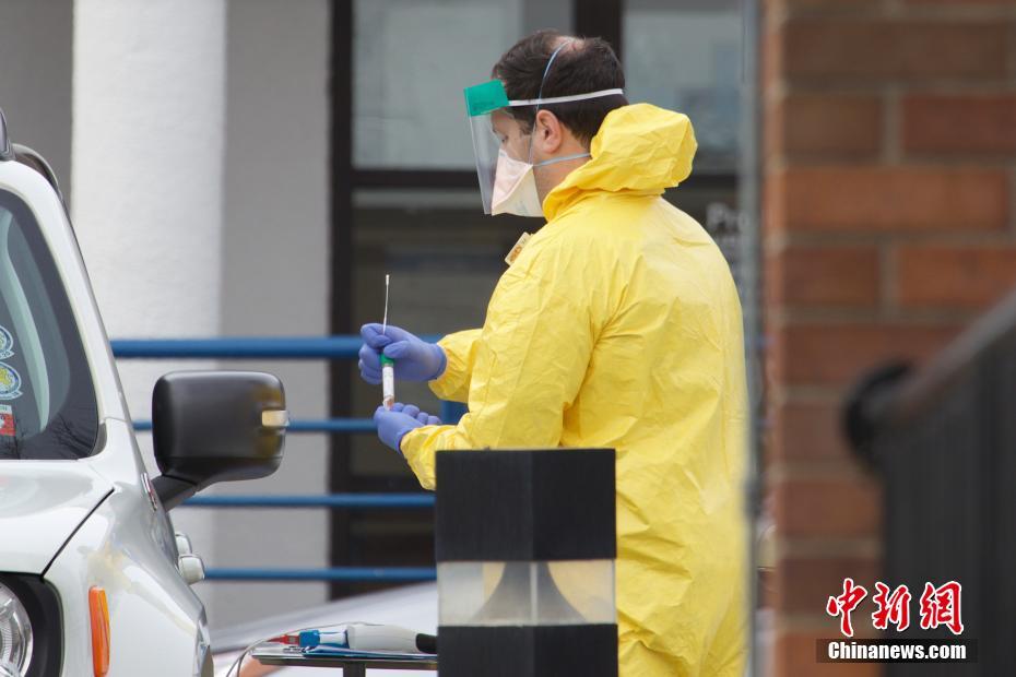 美国纽约州推行免下车新冠病毒检测