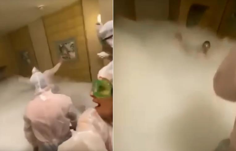 俄罗斯“网红”庆生派对上向浴池倒超50斤干冰 致3人死于窒息