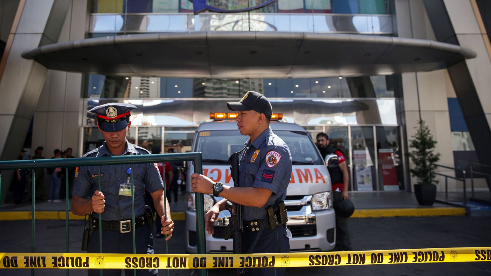 菲律宾一商场发生劫持事件：嫌犯因被解雇感到糟糕