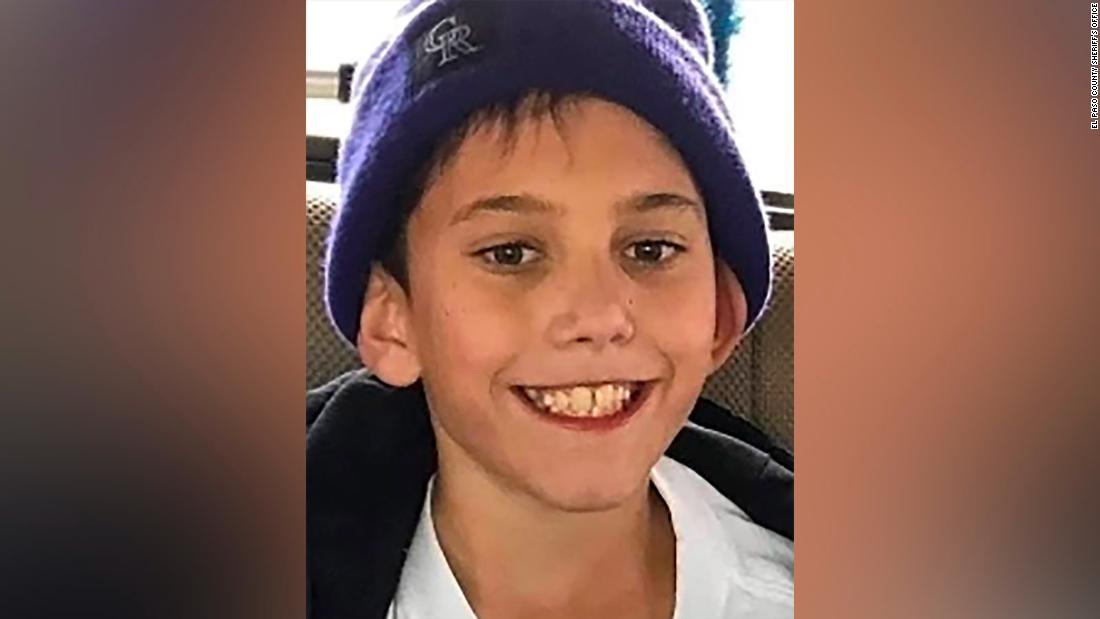 美国11岁男孩失踪数月被发现死亡，嫌犯是继母，已被逮捕