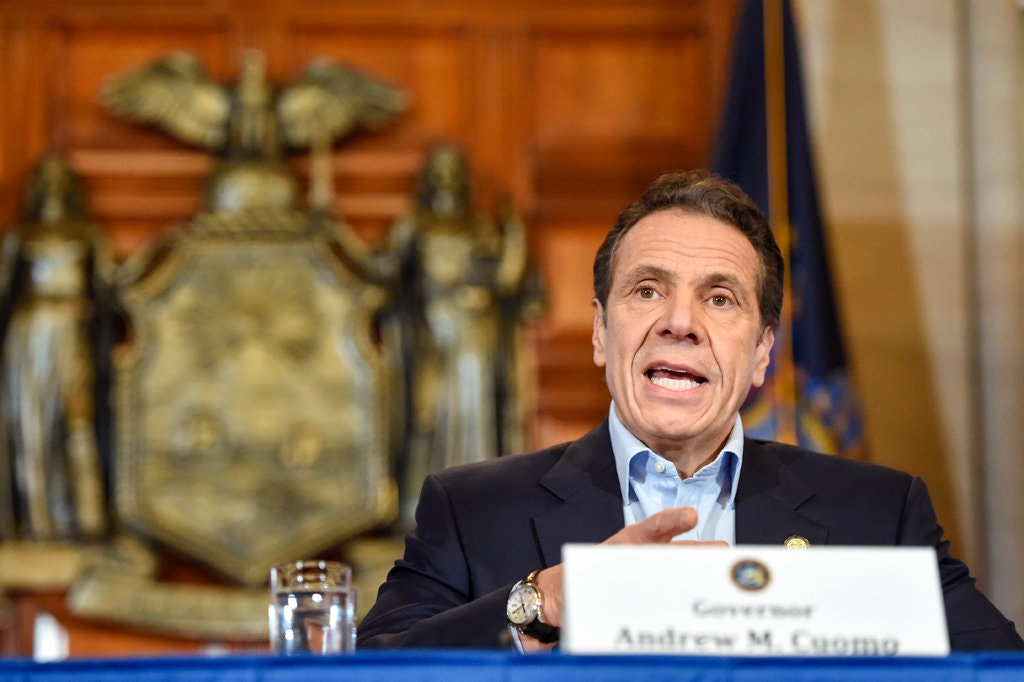 纽约州长宣布计划建立一个控制区 以阻止新冠病毒传播