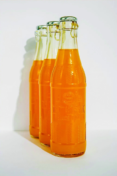 而是正广和;100年后,使用古早配方,复刻经典瓶身的正广和橘子味汽水