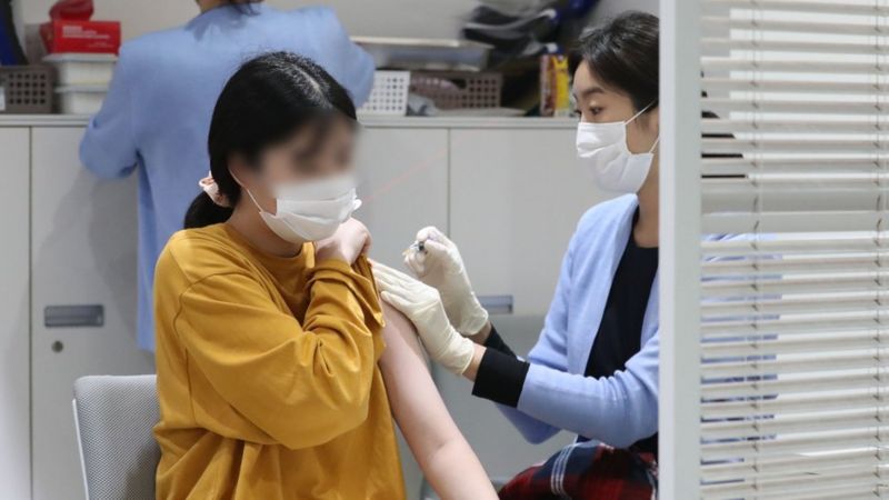 韩国市民接种流感疫苗（news 1）