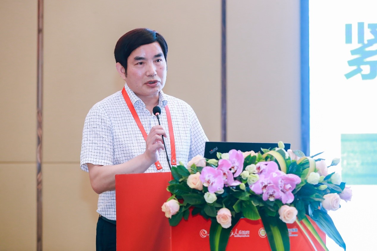 湖北省宜昌市疾控中心副主任张培表示,通过信息化建设将技术服务和