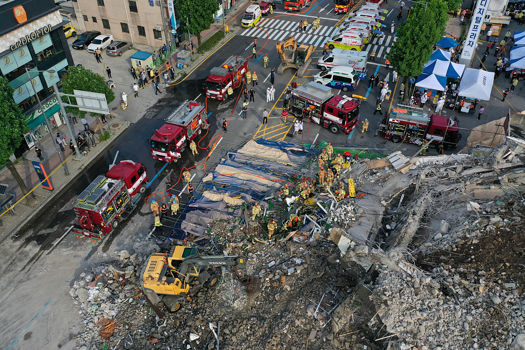 韩国光州一建筑倒塌 已造成9人死亡