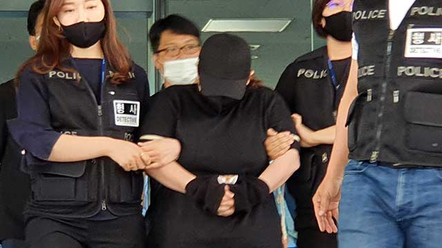 韩国女子虐童致死被判25年：把继子塞行李箱 喊亲生子女一起踩