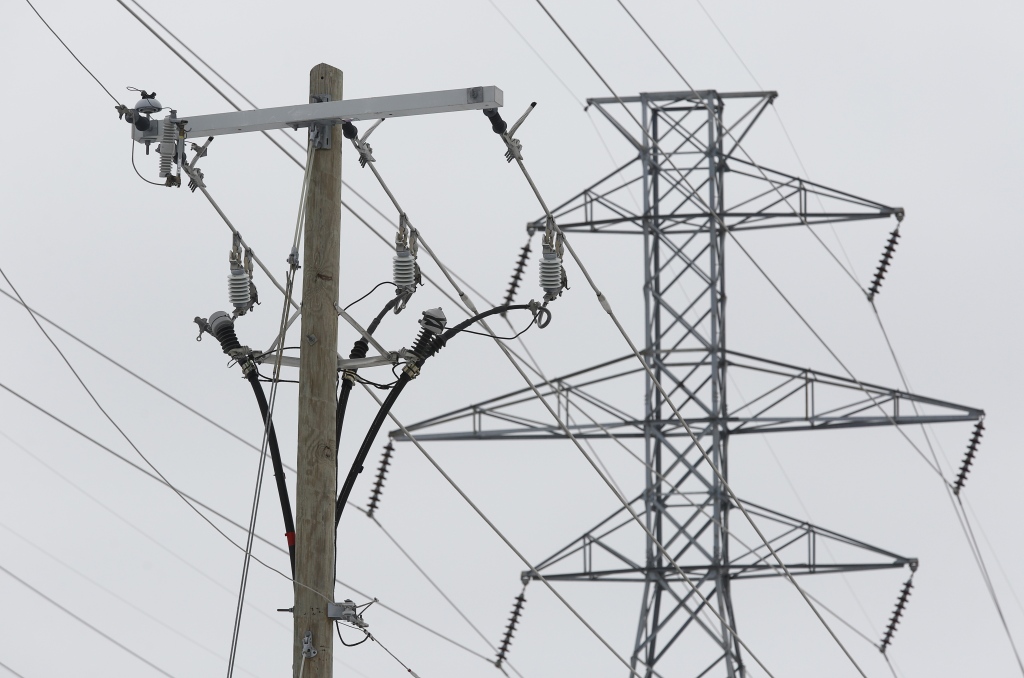 美国遭遇极寒天气侵袭，得州一些电力供应商暴涨电价。