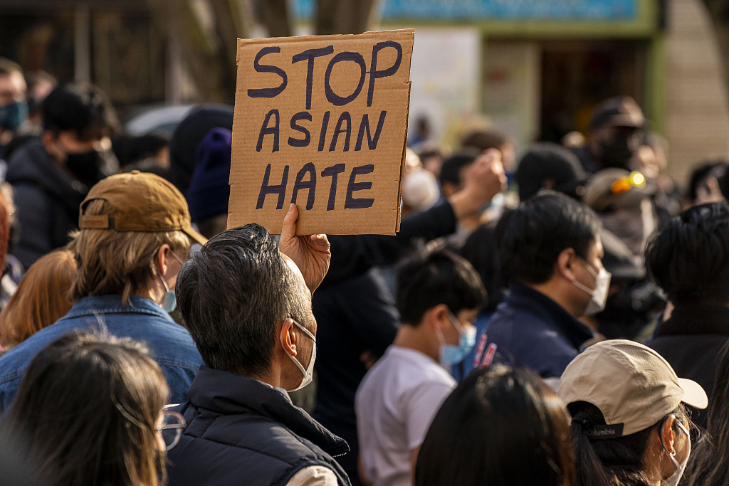 美国民众参加游行抗议针对亚裔的仇恨暴力行为