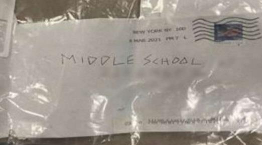 美国纽约6所学校收到装白色粉末信封 警方：有人想制造混乱