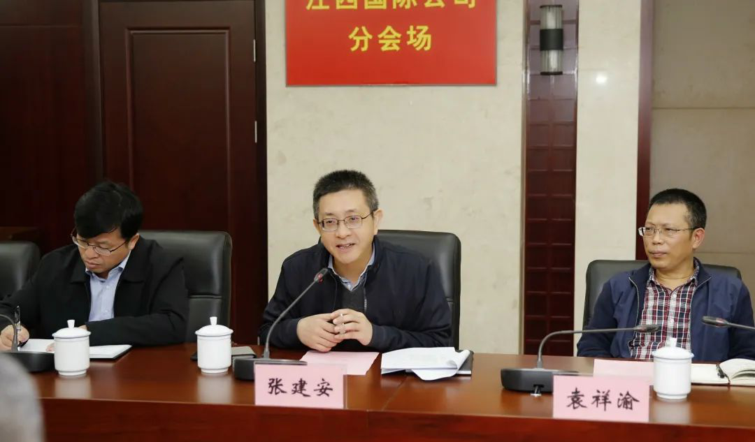张建安对王涛率团到公司考察交流表示欢迎,并介绍了江西国际历史沿革