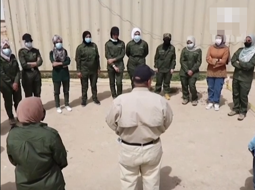 40天培训后，伊拉克首支全女性排雷队“武装”上岗（图）