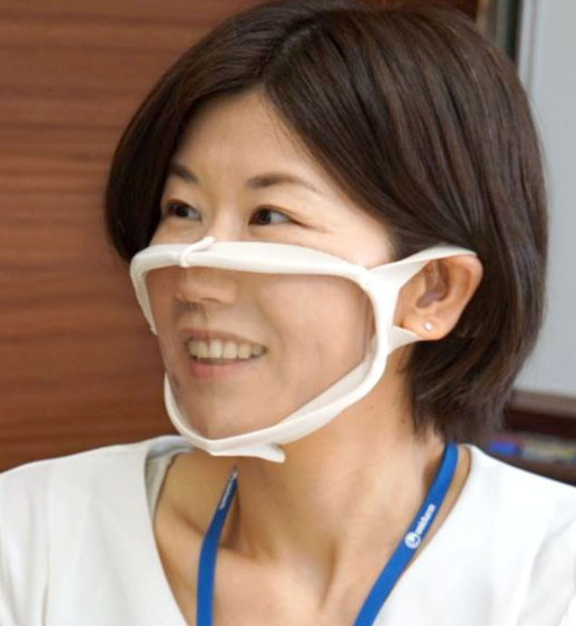 日本推出口鼻处透明口罩：一个88元 可看到面部表情