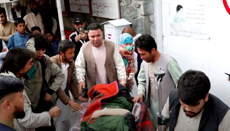 阿富汗首都一学校外发生爆炸 已致55人死亡150多人受伤