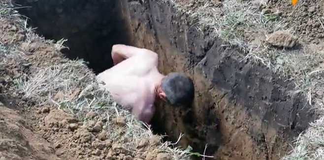 俄罗斯举办挖坟竞速赛：坟坑要深过1米6 还需整洁(图)