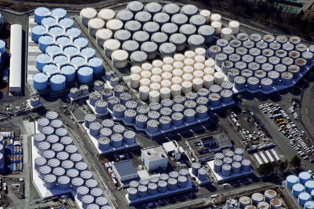 福岛第一核电站内的核污水储存罐（资料图）