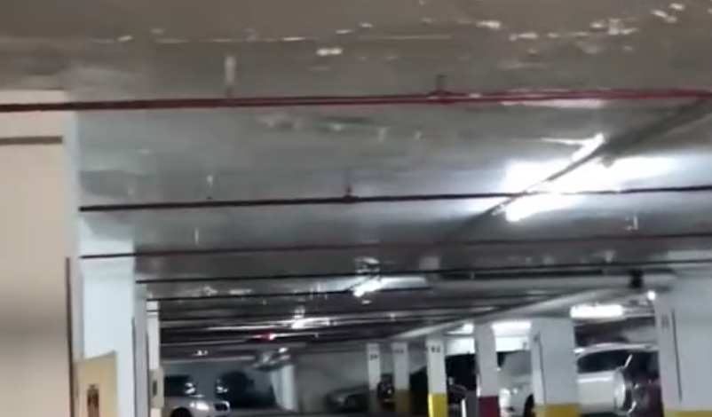 美国女子曾想在迈阿密倒塌公寓买房 意外发现车库天花板大裂缝