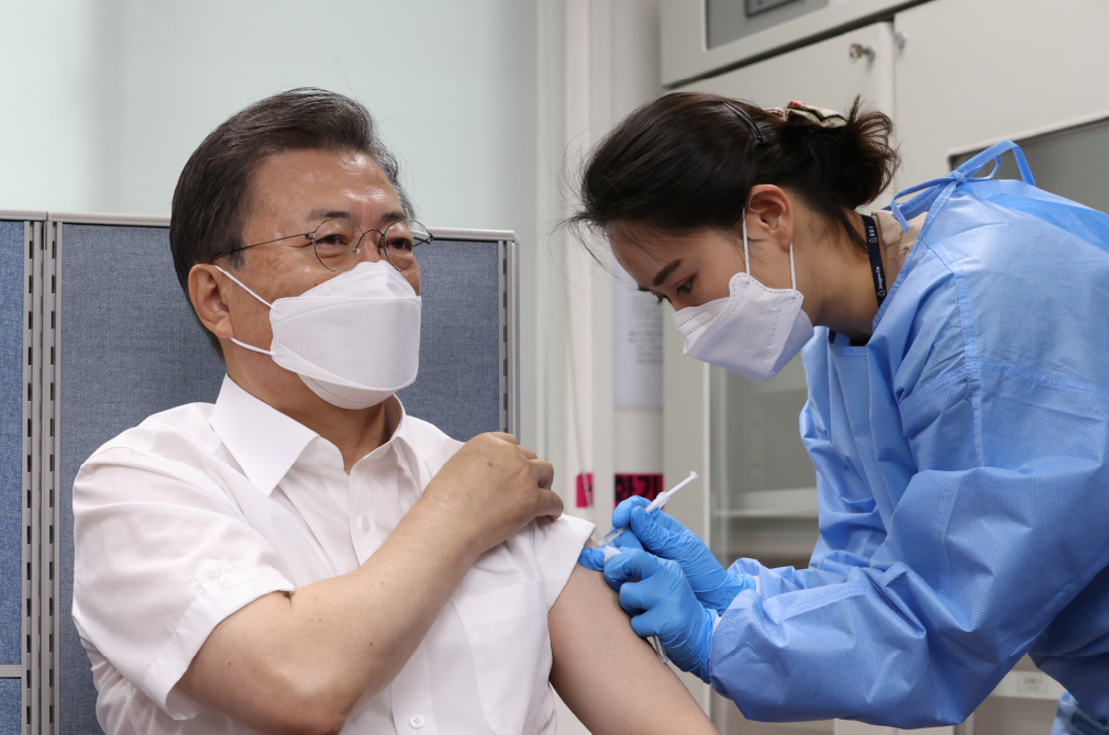 韩国青瓦台发生疫情，一官员打疫苗仍确诊，文在寅状况引关注