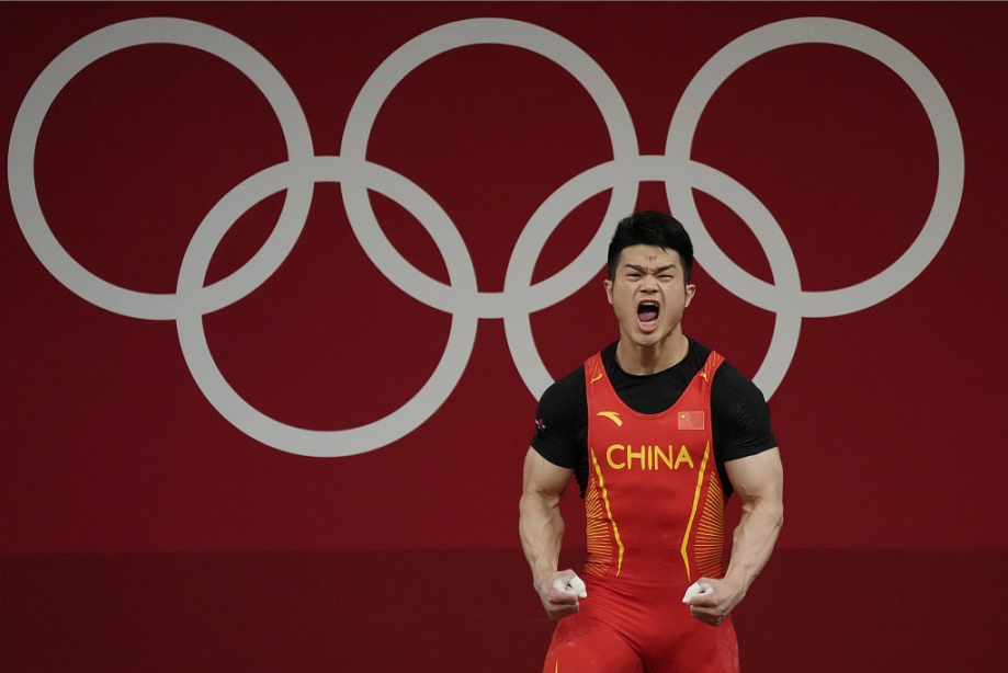 刷新世界纪录！石智勇获男子举重73公斤级冠军