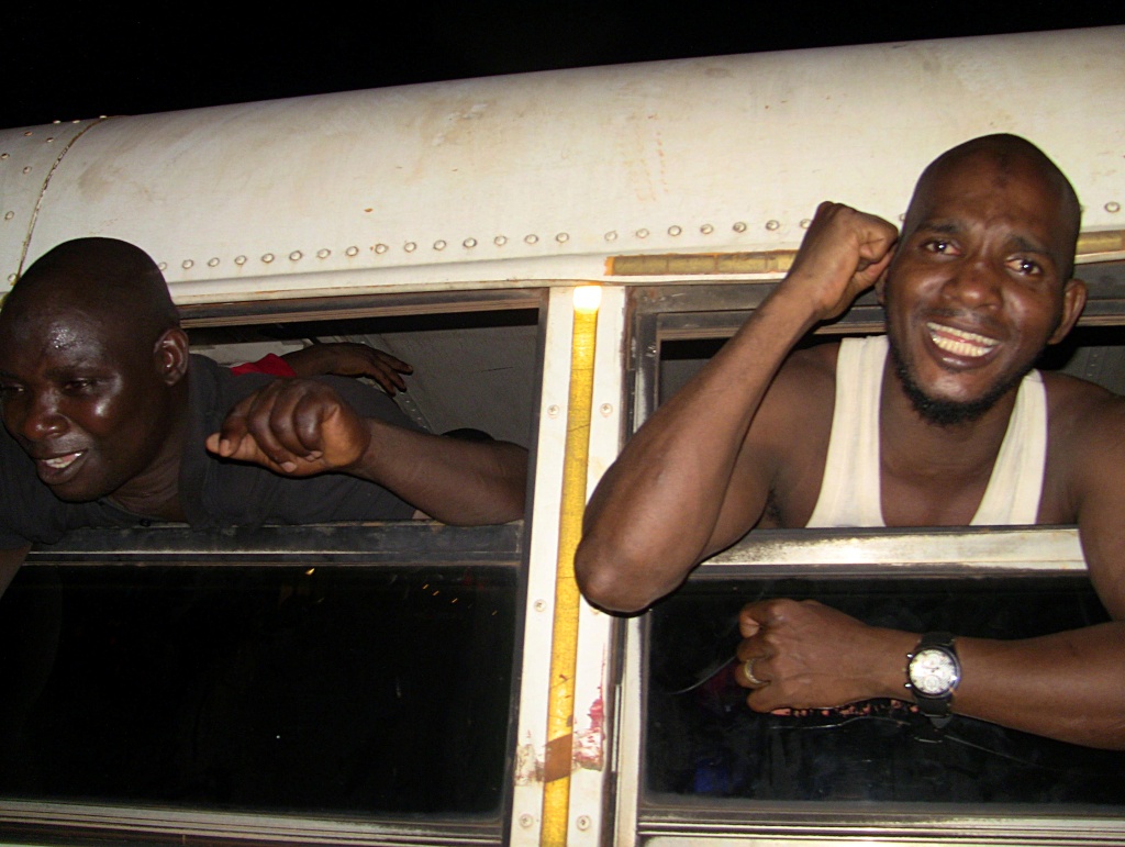 几内亚军政府释放监狱内政治犯