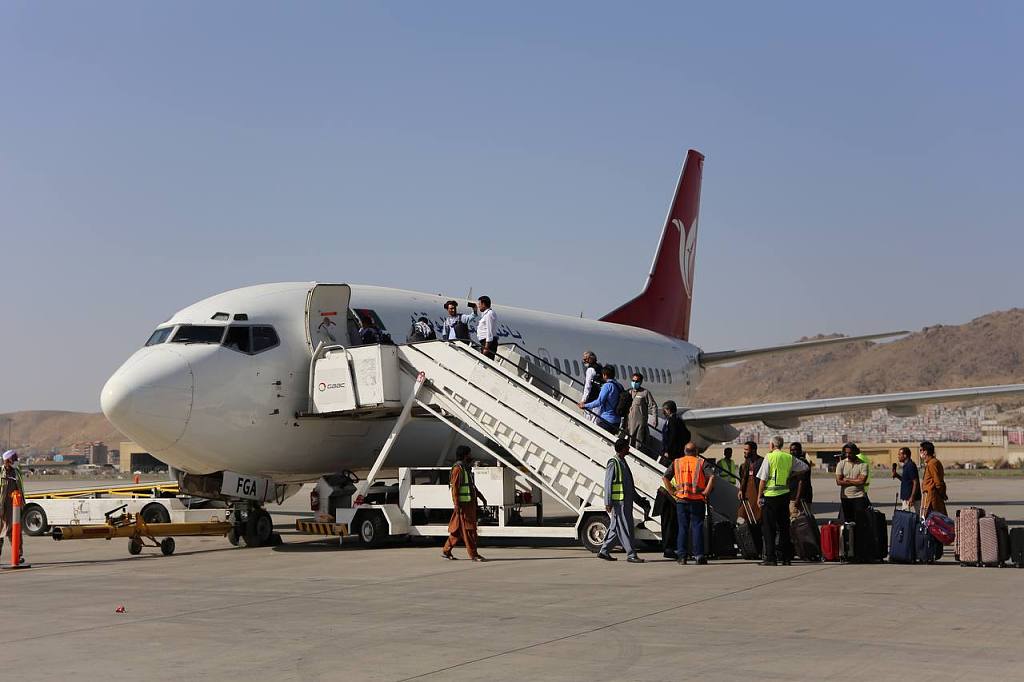 美媒：约150名美国人将乘机离开喀布尔 系美军撤离后首次
