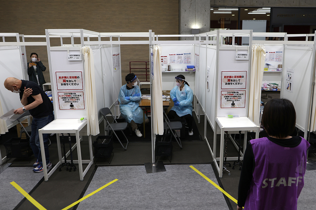 2930人出现不良反应 日本自卫队关闭一大型新冠疫苗接种站