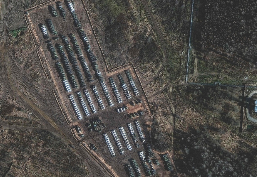 俄罗斯与乌克兰边境地带的卫星照片