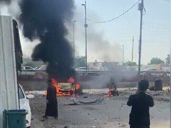 伊拉克南部汽车爆炸：至少7死 多人受伤 车体起火黑烟滚滚