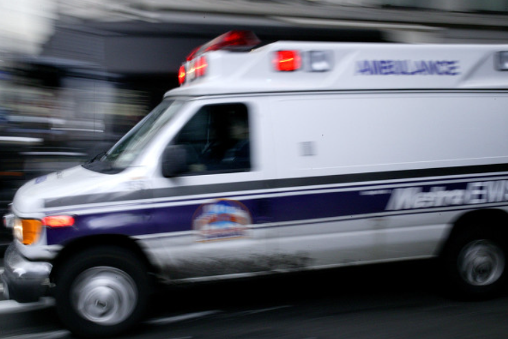 美国纽约多达三成急救人员请病假 超过疫情最严重时期