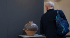 在中荷两国建交50周年之际，“马家窑回声”陶瓷艺术作品展在代尔夫特顺利举办。