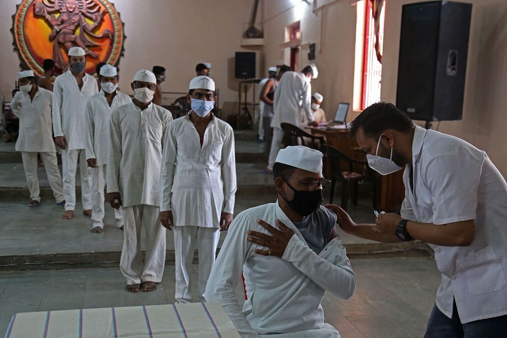 印度首都3所监狱同时暴发新冠疫情 超百人确诊