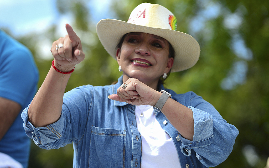 希奥玛拉·卡斯特罗当选洪都拉斯总统