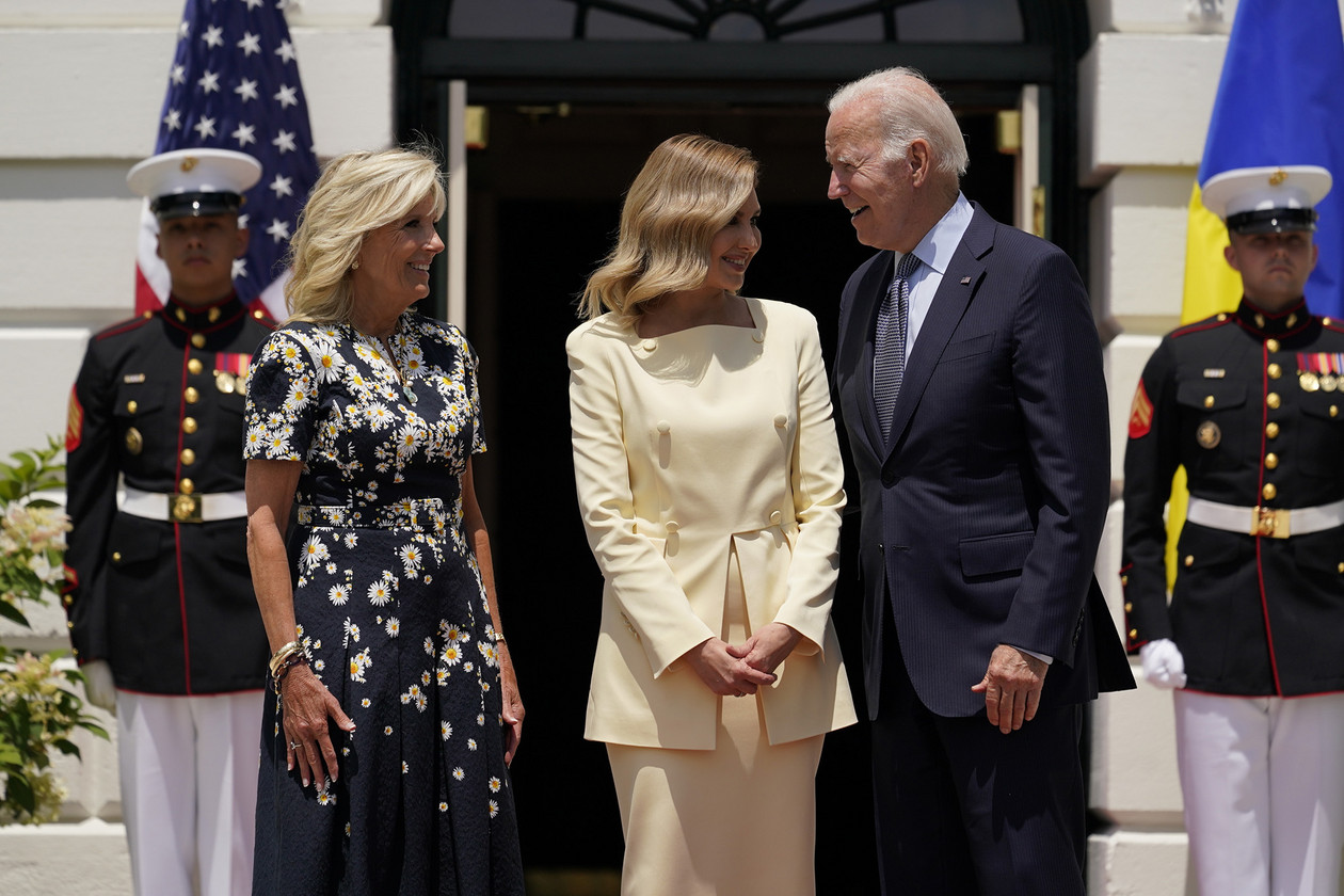 拜登夫妇7月19日在白宫迎接乌总统夫人（美联社）