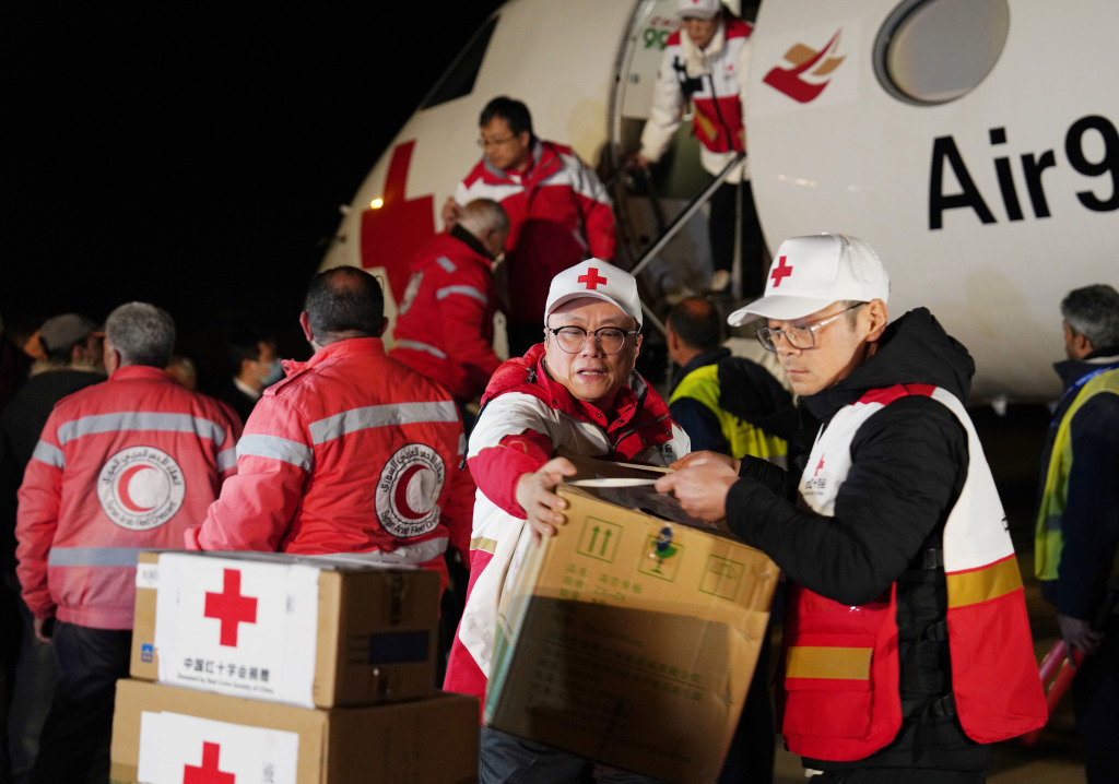 中国红十字会援助叙利亚医疗物资抵大马士革