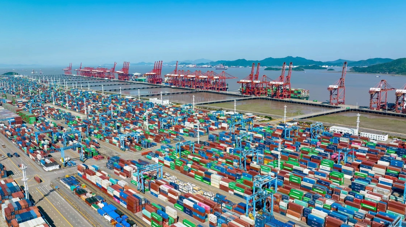 在宁波舟山港聆听中国经济心跳声|高质量发展调研行·浙江站