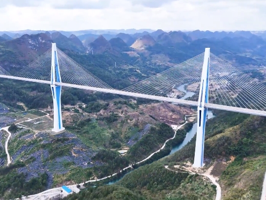 高质量发展调研行｜打卡“天空之桥”，看贵州交通巨变