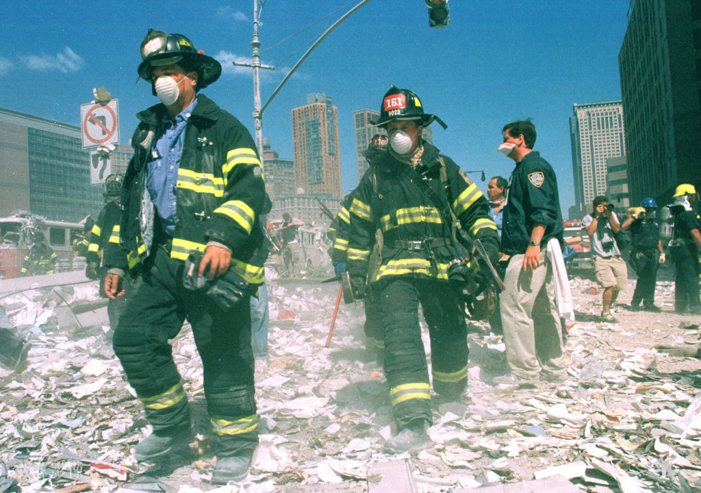 “911”恐袭后参与救援的消防员（资料图）