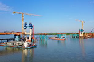  Ji'an, Jiangxi: The construction of Chengjiang Bridge project continues to advance