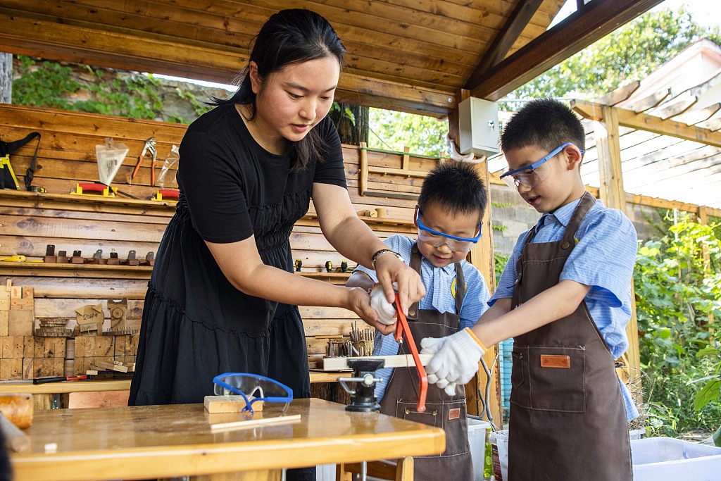 芜湖：木工课程搬进幼儿园 培养孩子动手能力