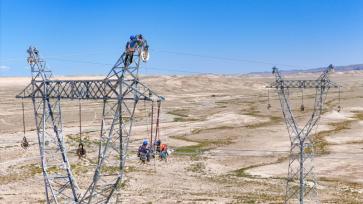 新疆呼图壁：220千伏输变电工程加紧建设