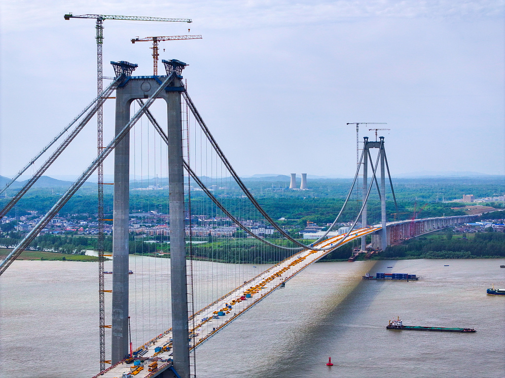 南京：龙潭长江大桥建设进入冲刺阶段