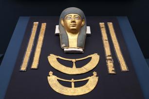 上海博物馆推出“金字塔之巅：古埃及文明大展”