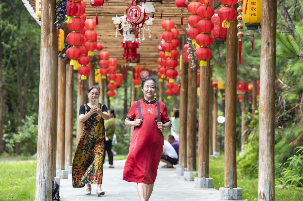 江西新干打造原生态旅游风景区 “凉资源”变身“热经济”