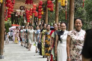 江西新干打造原生态旅游风景区 “凉资源”变身“热经济”