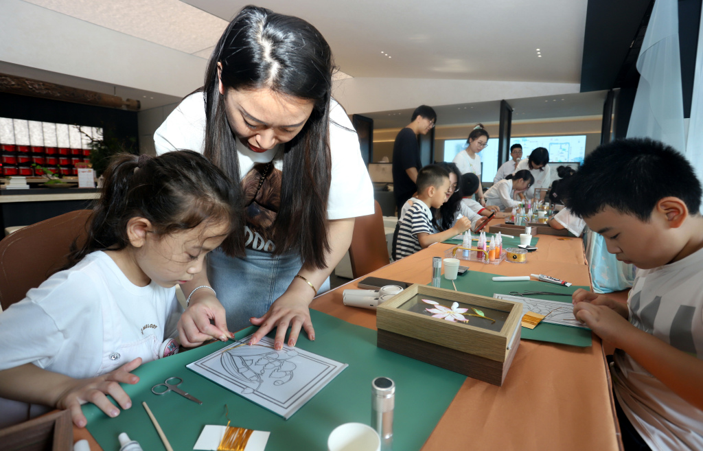 苏州：儿童体验珐琅制作技艺 感受非遗文化魅力