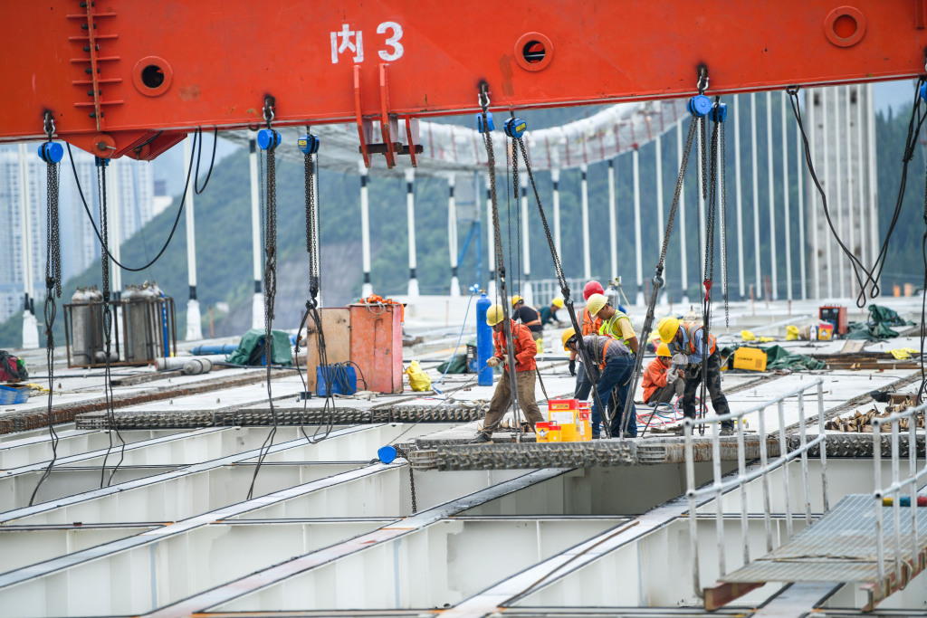 贵州兴义：金州大桥建设稳步推进