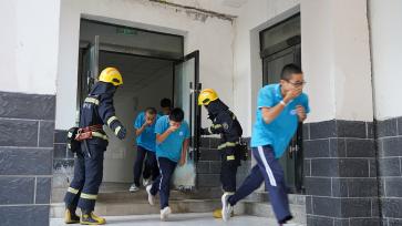 甘肃：消防宣传进校园 上好“开学第一课”