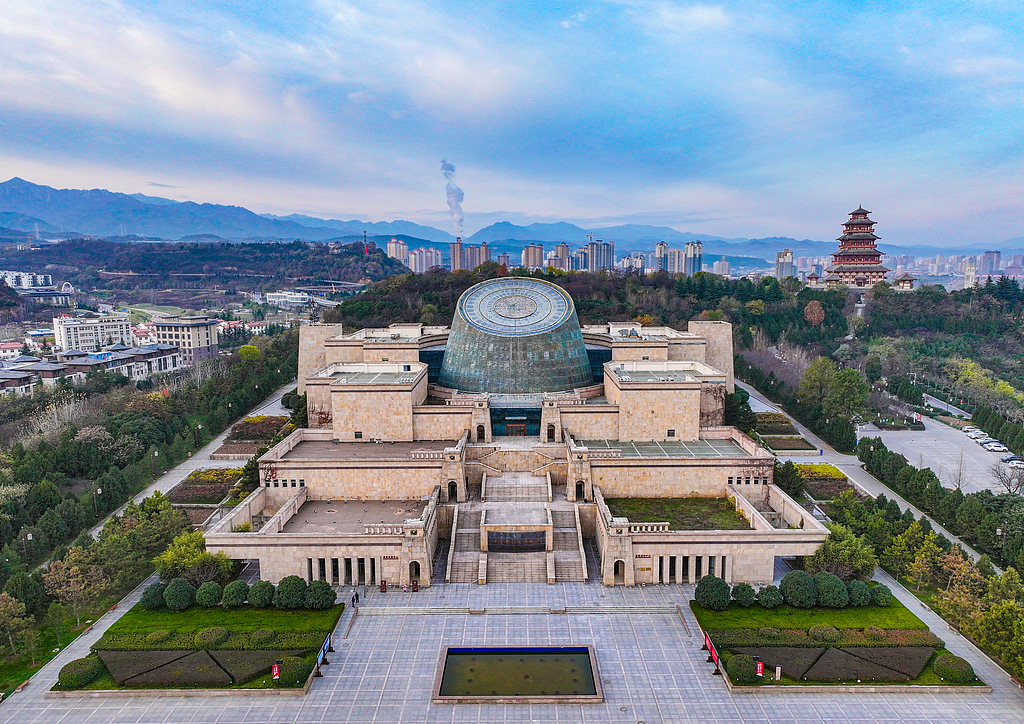 筑牢强国建设民族复兴的文化根基